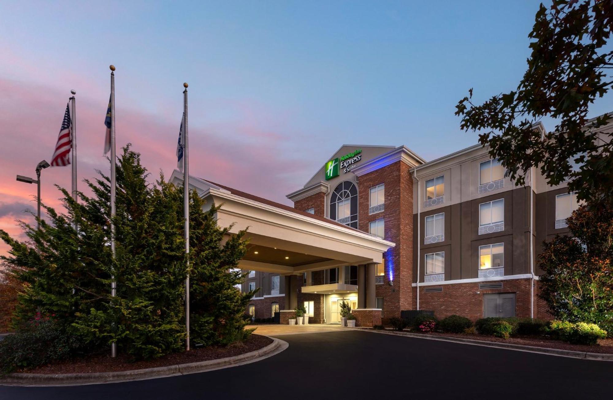 Holiday Inn Express Hotel & Suites Greensboro - Airport Area By Ihg Zewnętrze zdjęcie