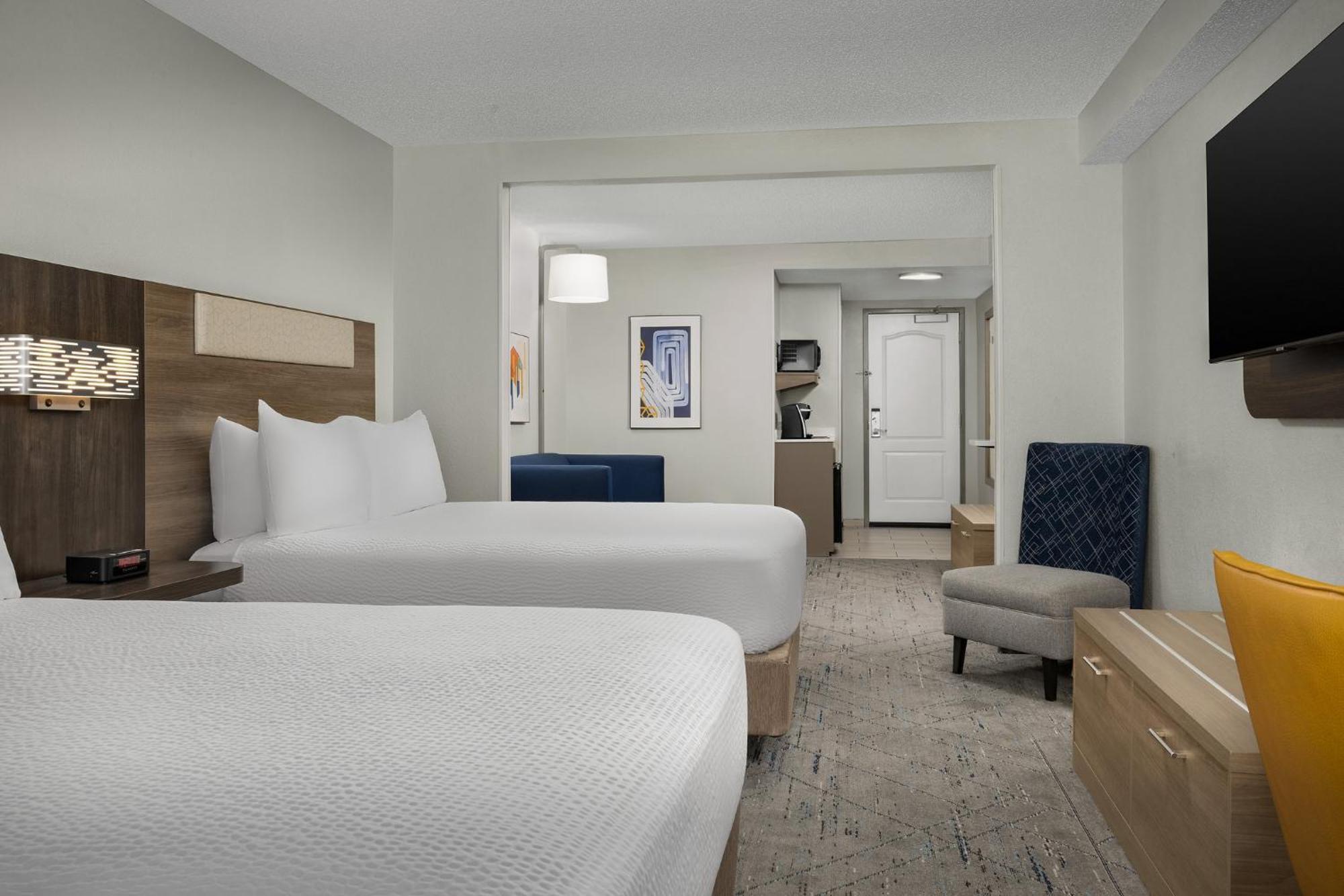 Holiday Inn Express Hotel & Suites Greensboro - Airport Area By Ihg Zewnętrze zdjęcie